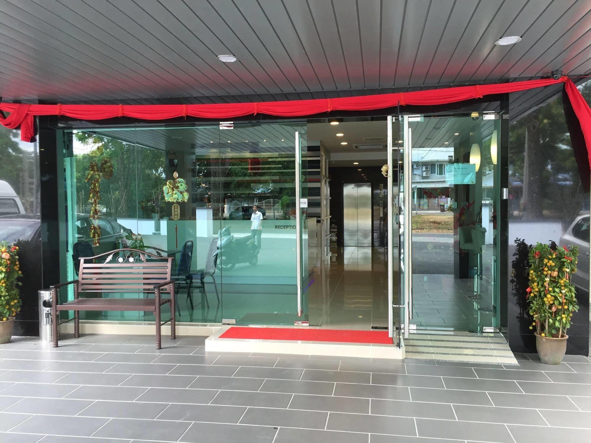 G Langkawi Motel Kuah Extérieur photo